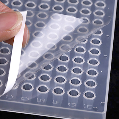 Hoge Ontvankelijke PCR niet Permeabele Film 96 goed de Filmpcr van Microplate Transparante Verzegelende Plaat Verzegelende Film